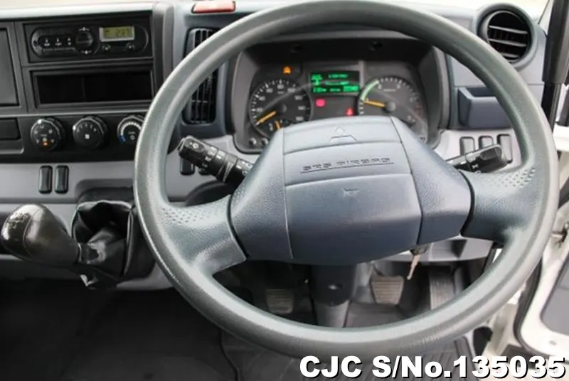 2015 Mitsubishi / Canter Stock No. 135035