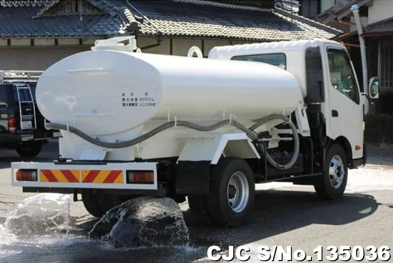 2013 Hino / Dutro Stock No. 135036