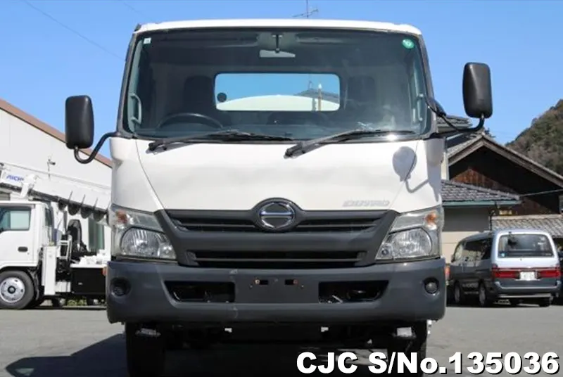2013 Hino / Dutro Stock No. 135036