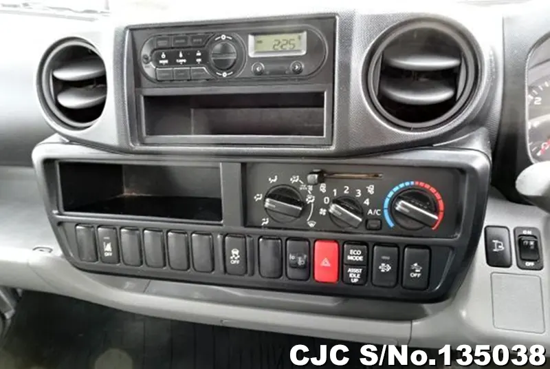 2018 Hino / Dutro Stock No. 135038