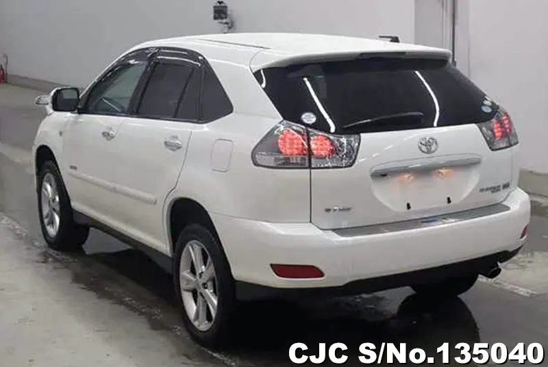 2010 Toyota / Harrier Stock No. 135040