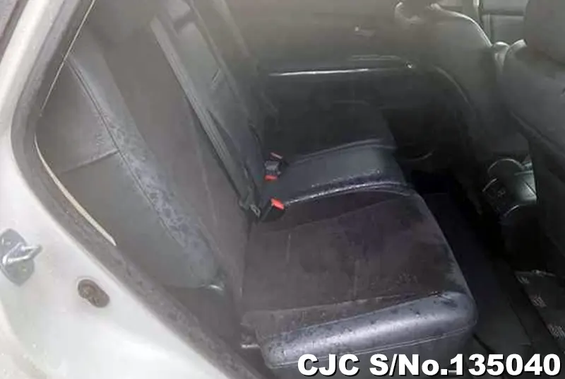 2010 Toyota / Harrier Stock No. 135040