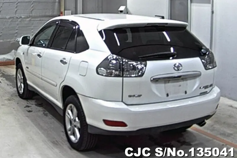 2010 Toyota / Harrier Stock No. 135041