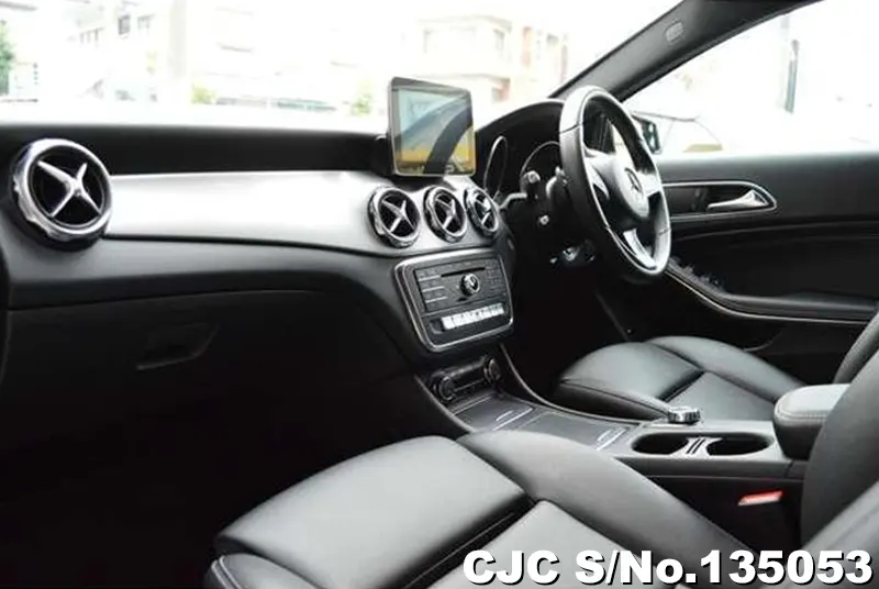 2017 Mercedes Benz / GLA Class Stock No. 135053