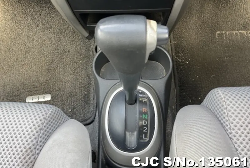 2003 Toyota / IST Stock No. 135061