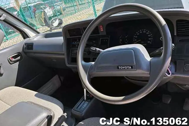 1997 Toyota / Hiace Stock No. 135062