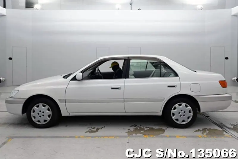 2001 Toyota / Corona Premio Stock No. 135066