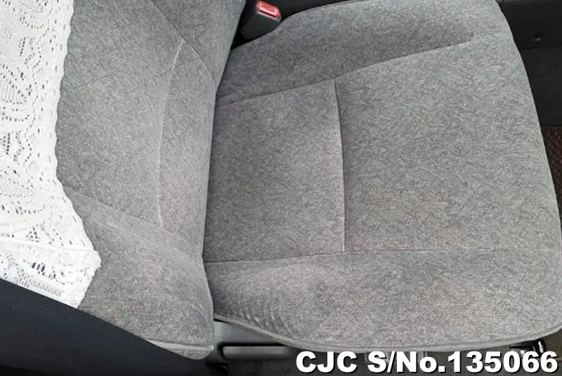 2001 Toyota / Corona Premio Stock No. 135066