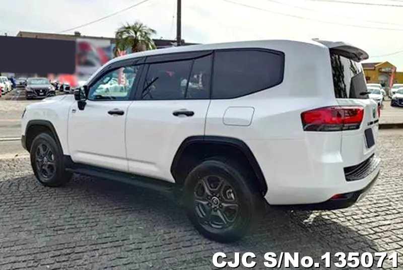 2025 Toyota / Land Cruiser Stock No. 135071