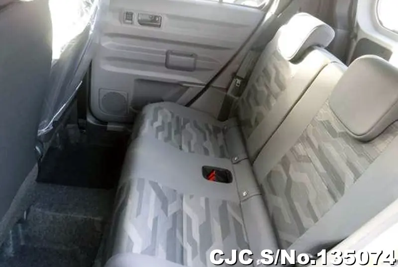 2026 Daihatsu / Taft Stock No. 135074