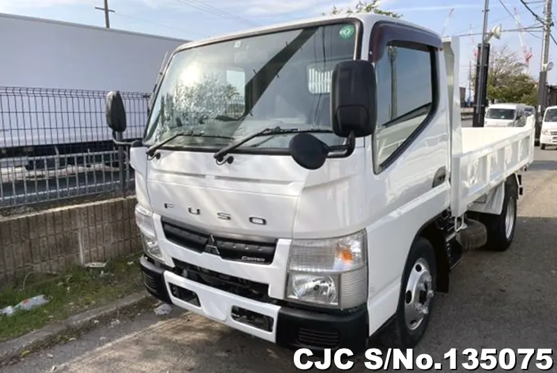 2015 Mitsubishi / Canter Stock No. 135075