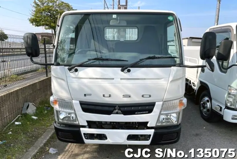2015 Mitsubishi / Canter Stock No. 135075