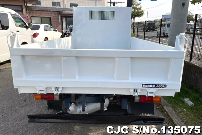 2015 Mitsubishi / Canter Stock No. 135075