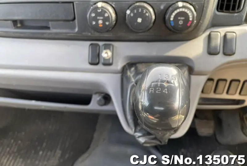2015 Mitsubishi / Canter Stock No. 135075