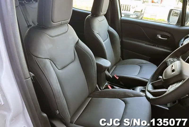 2025 Chrysler / Jeep Renegade Stock No. 135077