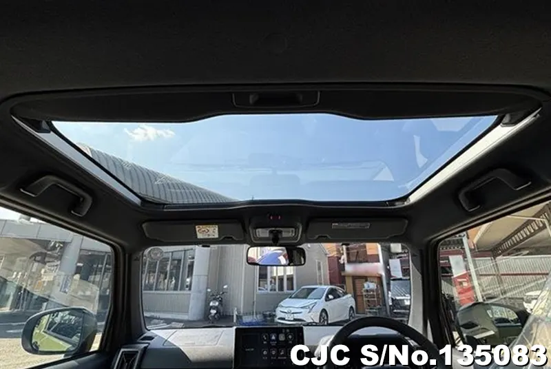 2026 Daihatsu / Taft Stock No. 135083
