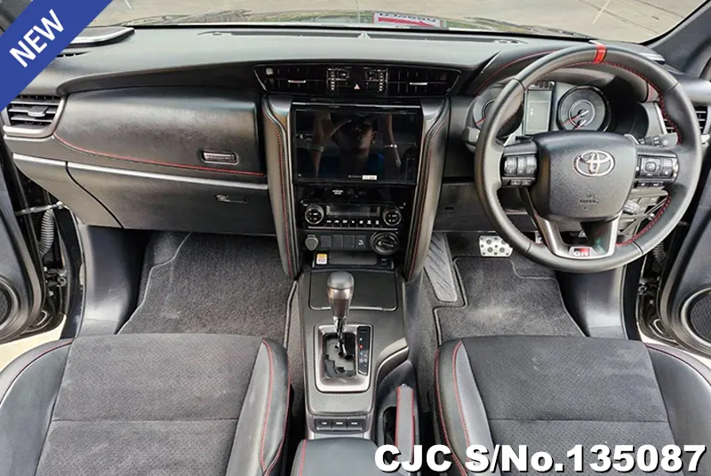 2025 Toyota / Fortuner Stock No. 135088