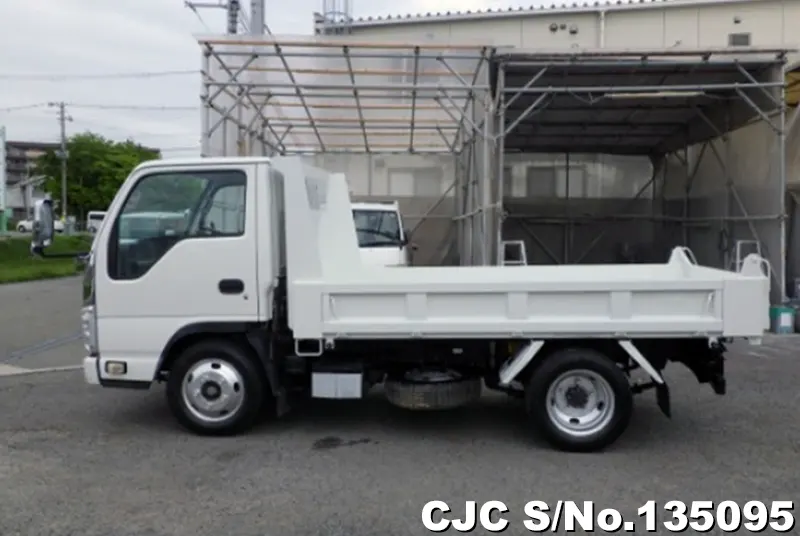 2012 Mazda / Titan Stock No. 135095