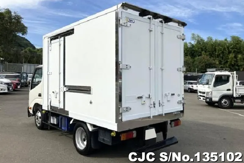 2013 Hino / Dutro Stock No. 135102
