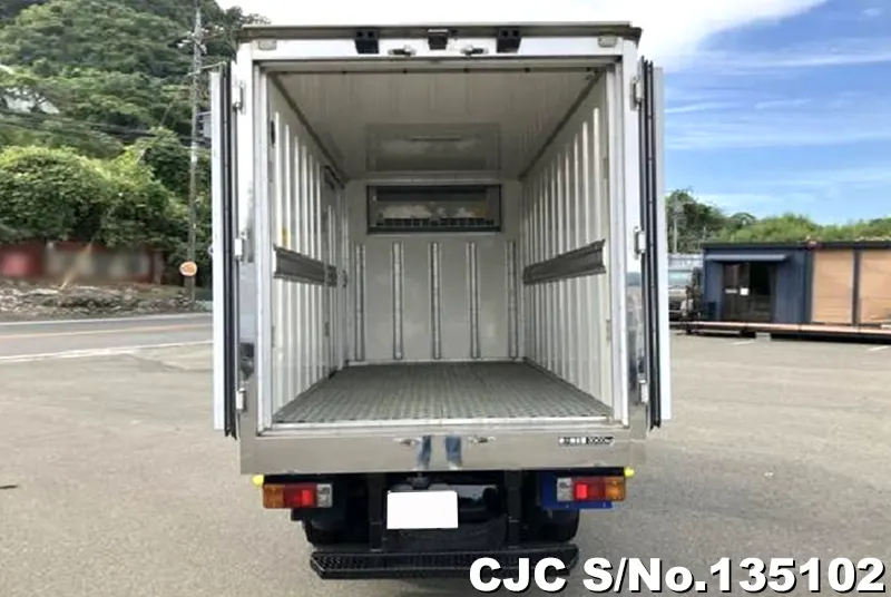 2013 Hino / Dutro Stock No. 135102