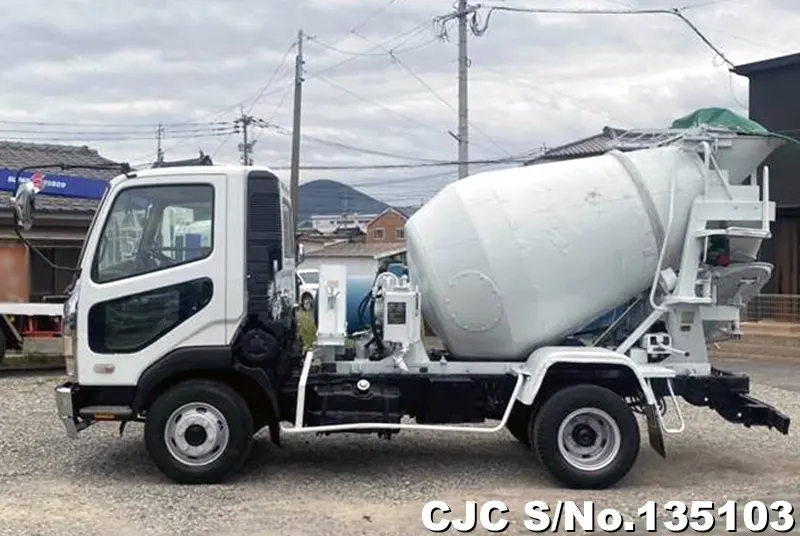 2005 Mitsubishi / Fuso Stock No. 135103