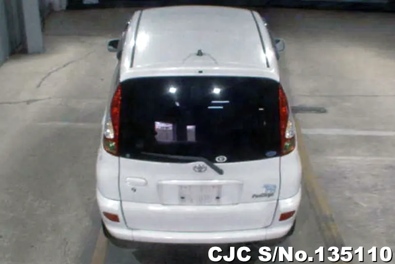 2003 Toyota / Funcargo Stock No. 135110