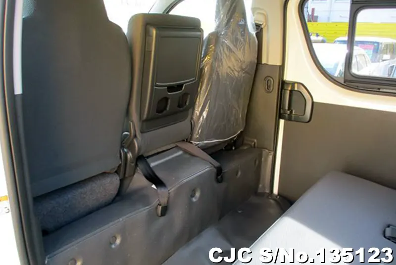 2026 Toyota / Hiace Stock No. 135123