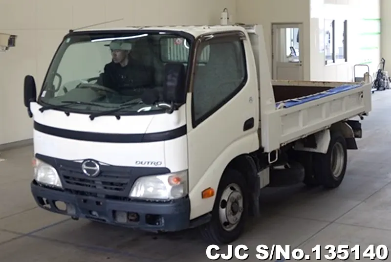 2010 Toyota / Dyna Stock No. 135140