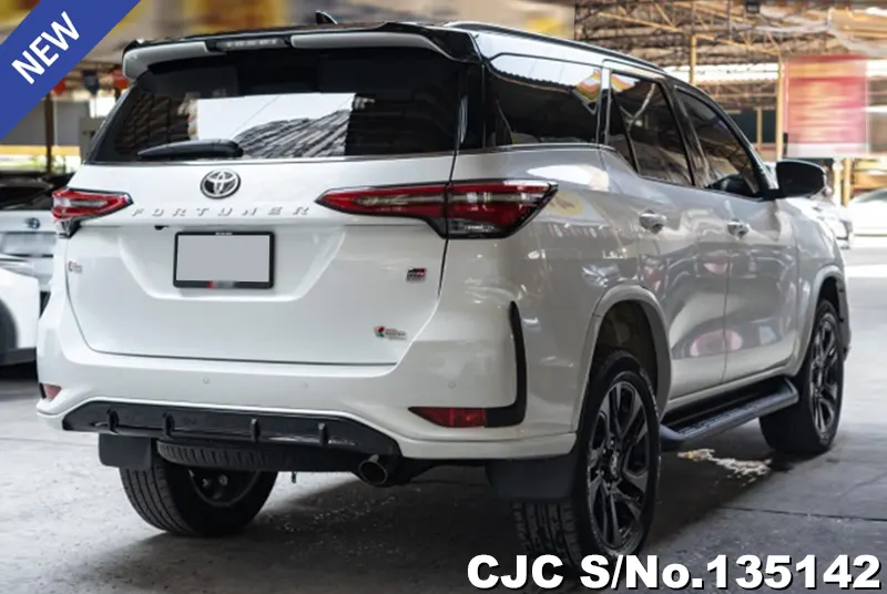2024 Toyota / Fortuner Stock No. 135142