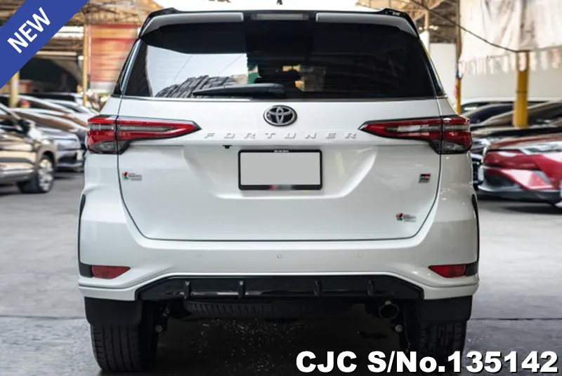 2024 Toyota / Fortuner Stock No. 135142