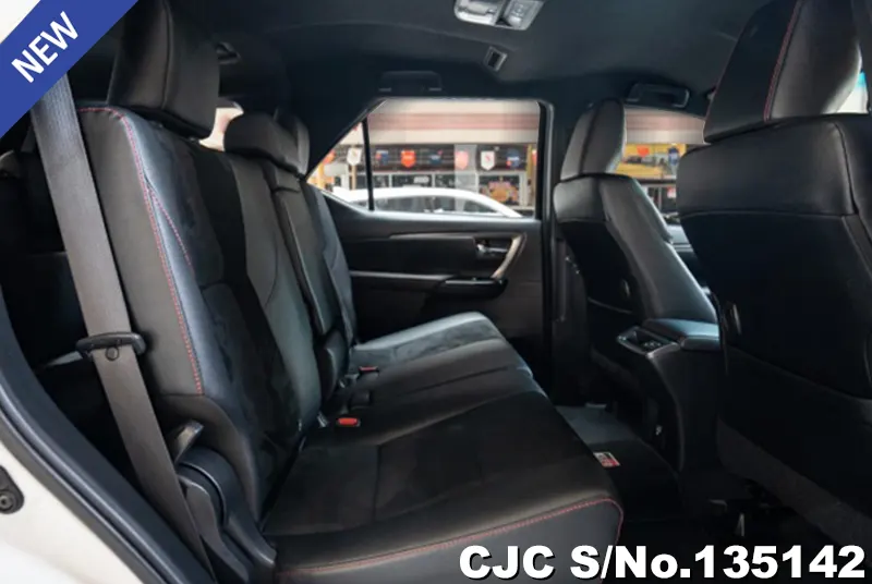 2024 Toyota / Fortuner Stock No. 135142