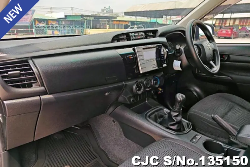 2016 Toyota / Hilux / Revo Stock No. 135150