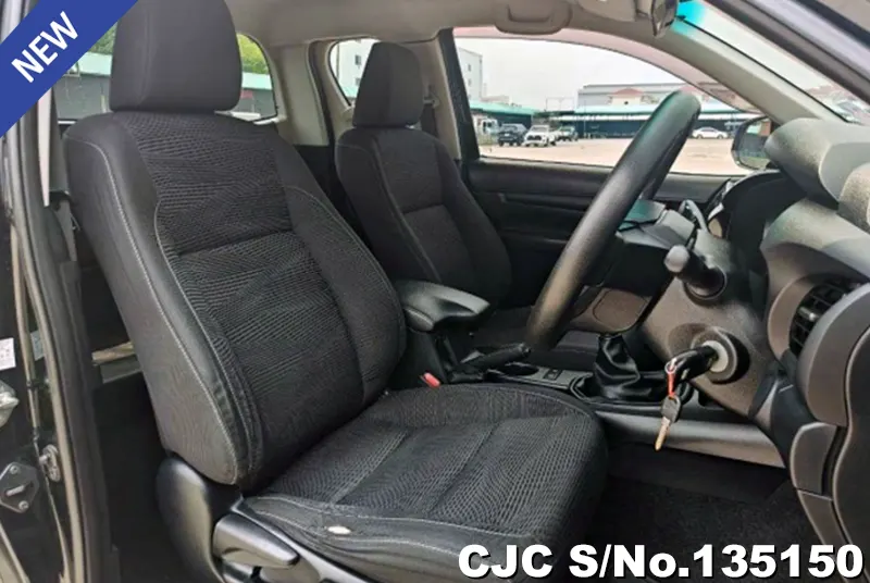 2016 Toyota / Hilux / Revo Stock No. 135150