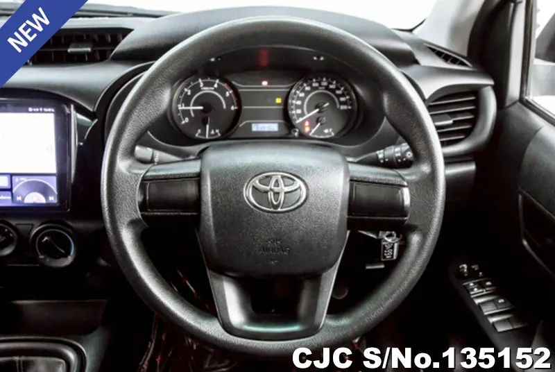 2018 Toyota / Hilux / Revo Stock No. 135152