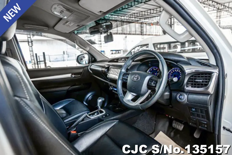 2019 Toyota / Hilux / Revo Stock No. 135157