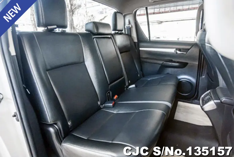 2019 Toyota / Hilux / Revo Stock No. 135157