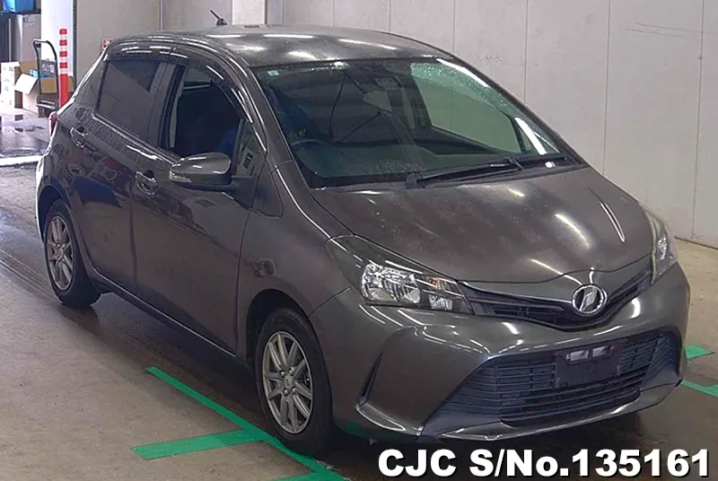 2016 Toyota / Vitz Stock No. 135161