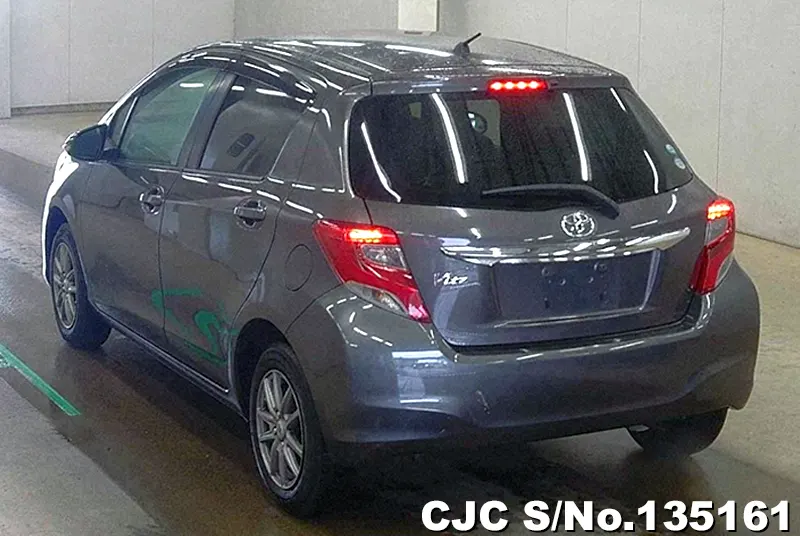2016 Toyota / Vitz Stock No. 135161