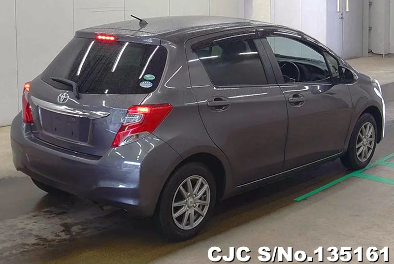 2016 Toyota / Vitz Stock No. 135161