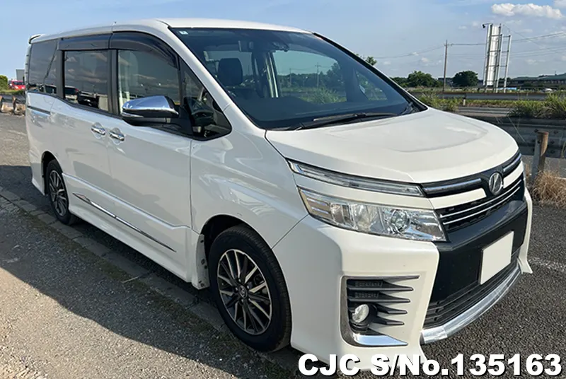 2016 Toyota / Voxy Stock No. 135163