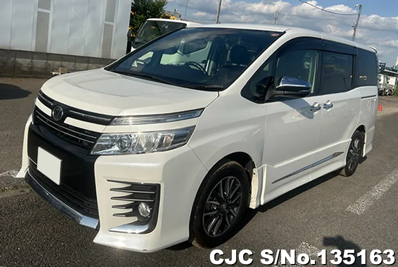 2016 Toyota / Voxy Stock No. 135163