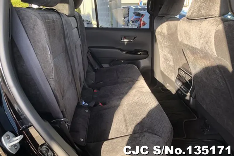 2025 Toyota / Land Cruiser Stock No. 135171