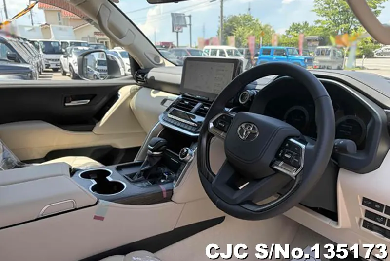 2025 Toyota / Land Cruiser Stock No. 135173
