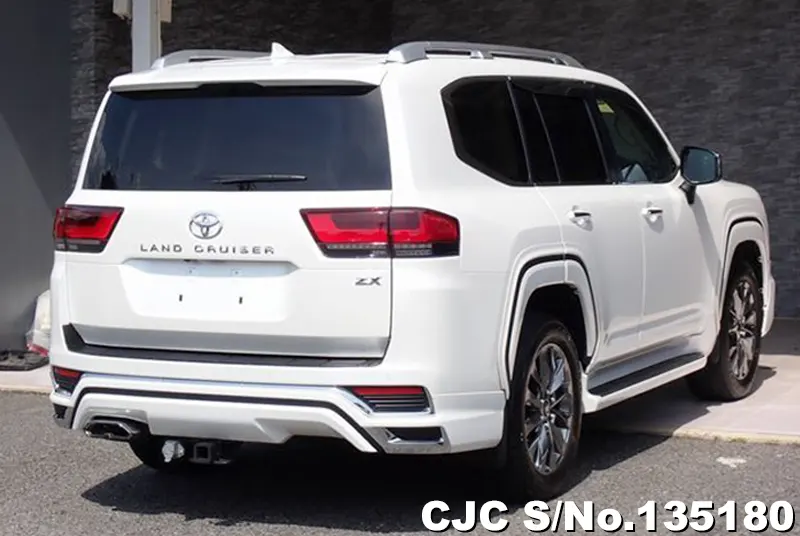 2023 Toyota / Land Cruiser Stock No. 135180