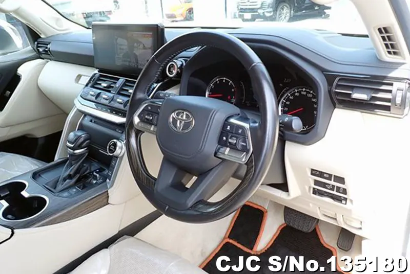2023 Toyota / Land Cruiser Stock No. 135180