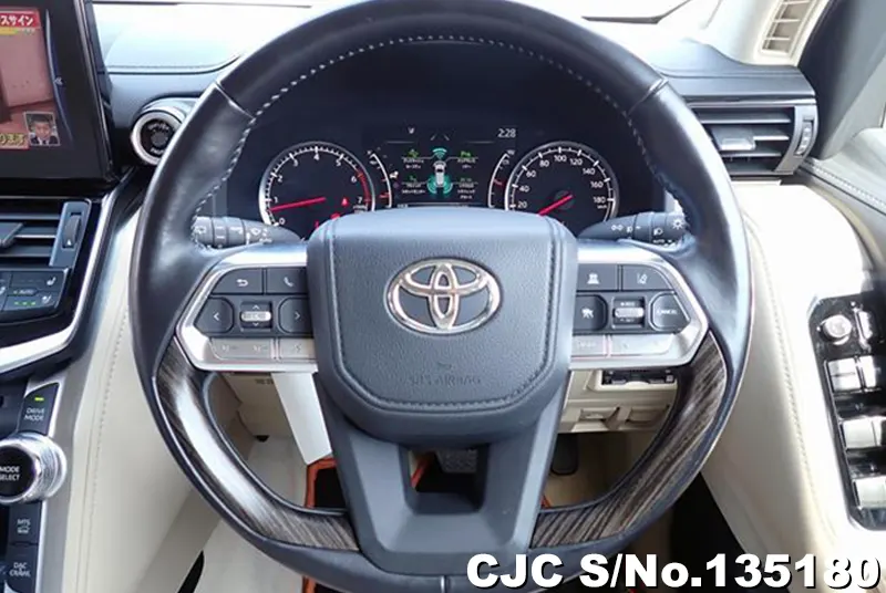 2023 Toyota / Land Cruiser Stock No. 135180