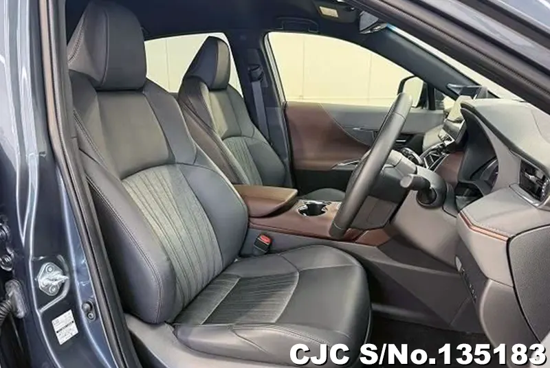 2021 Toyota / Harrier Stock No. 135183