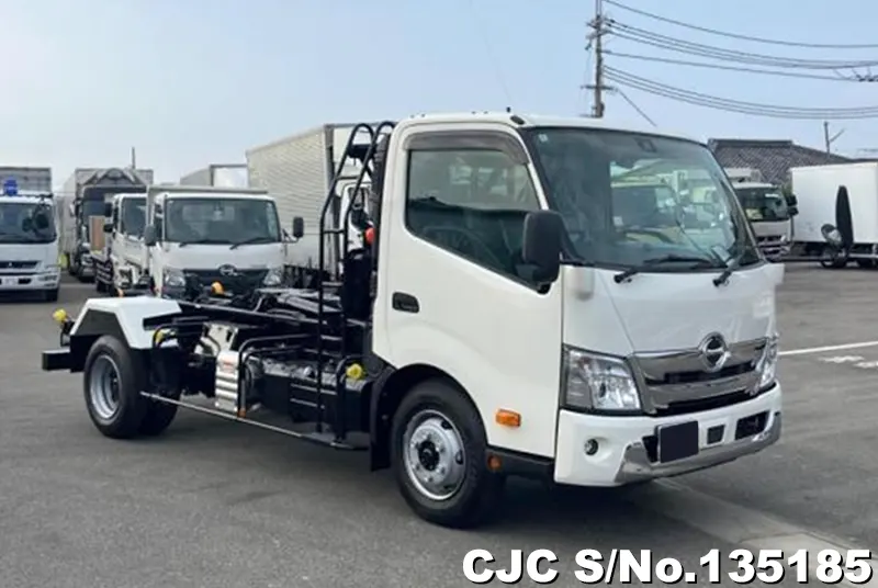 2025 Hino / Dutro Stock No. 135185