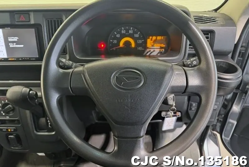 2020 Daihatsu / Hijet Stock No. 135186