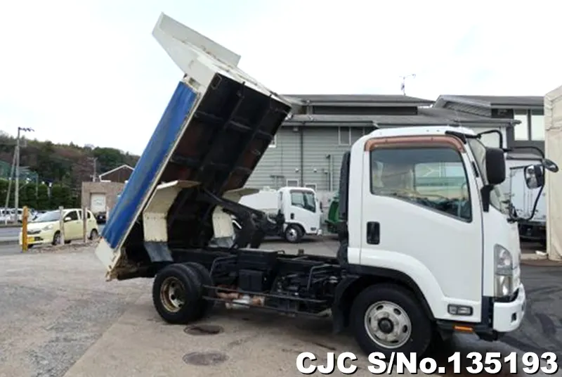 2014 Isuzu / Forward Stock No. 135193
